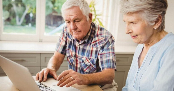 Кому і як часто треба проходити ідентифікацію пенсіонерам: відповіді на найпоширеніші питання