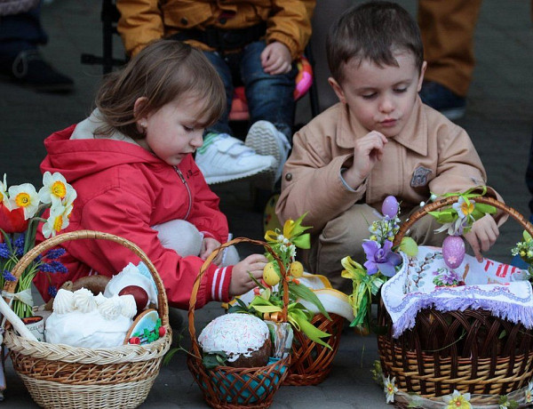Великдень у Івано-Франківську, собор Святого Воскресіння